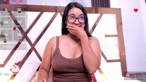 Snapshot of mila_clum chatting on 05-20-26, 06:58 Camila online show from 05-20-26, 06:58