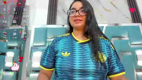 Snapshot of mila_clum chatting on 06-21-26, 11:46 Camila online show from 06-21-26, 11:46