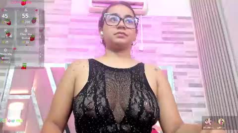 Snapshot of mila_clum chatting on 07-19-26, 11:47 Camila online show from 07-19-26, 11:47