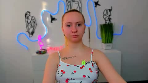 mila_glow online show from 03-05-26, 06:31