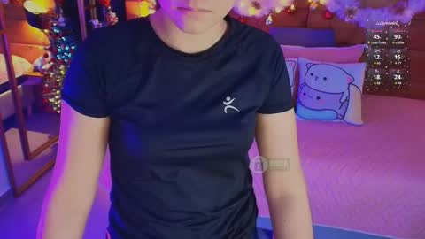 Milena  online show from 12-19-25, 11:17