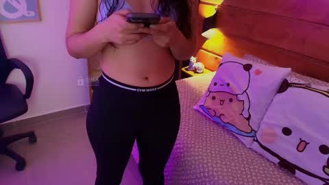 Snapshot of mila_kiitty chatting on 05-13-26, 11:40 Milena online show from 05-13-26, 11:40