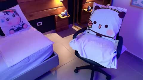 Snapshot of mila_kiitty chatting on 07-10-26, 11:13 Milena online show from 07-10-26, 11:13