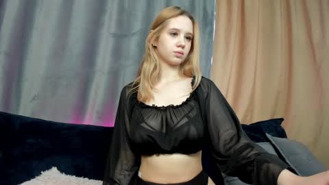 mila_kinor online show from 01-19-25, 09:11