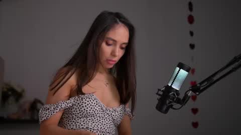 mila may  online show from 02-09-25, 06:11