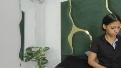 mila_petiteasm online show from 07-09-26, 12:20