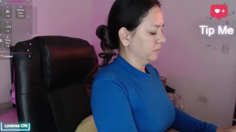 mila_phoenix online show from 11-20-25, 10:15