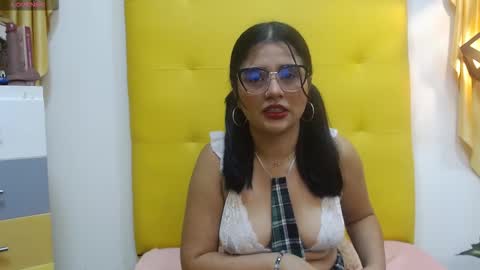 Snapshot of mila_quin chatting on 02-22-26, 01:09 mila_quin online show from 02-22-26, 01:09