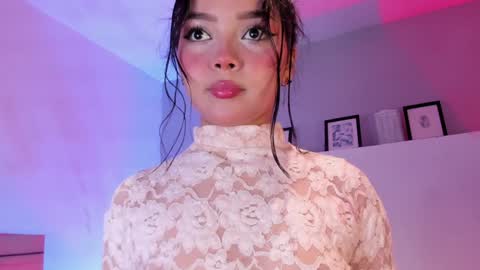 Snapshot of mila_shay chatting on 01-25-25, 11:44 Mila online show from 01-25-25, 11:44
