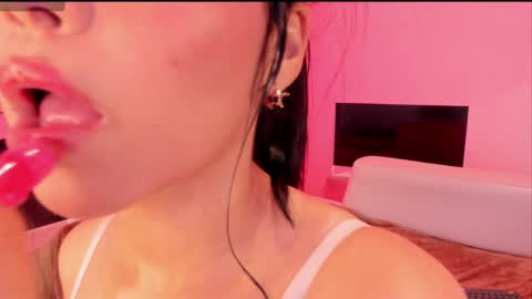 Snapshot of mila_shay chatting on 02-06-25, 02:58 Mila online show from 02-06-25, 02:58
