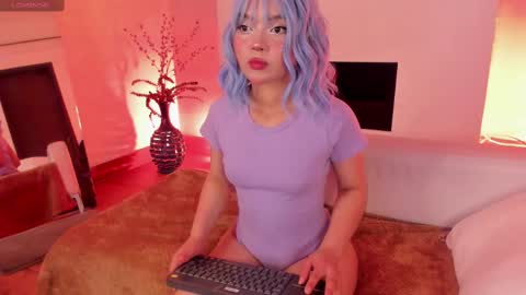 Snapshot of mila_shay chatting on 02-20-25, 11:53 Mila online show from 02-20-25, 11:53