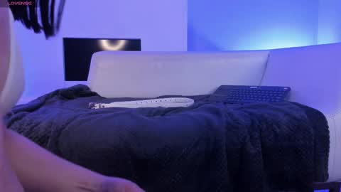 Snapshot of mila_shay chatting on 03-08-25, 02:19 Mila online show from 03-08-25, 02:19