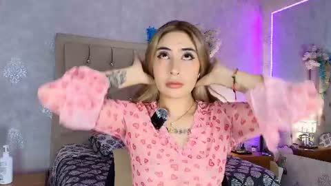Snapshot of mila_smirnovavk chatting on 06-22-26, 03:58 MILA online show from 06-22-26, 03:58