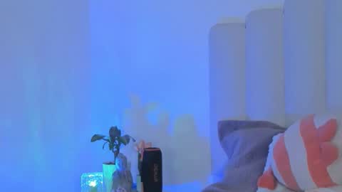 mila_stark333 online show from 01-16-26, 03:54