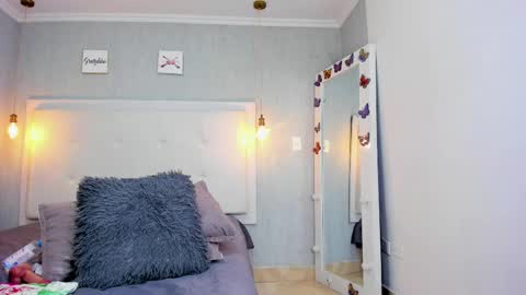          online show from 01-12-25, 12:28