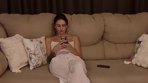 Snapshot of milaasweety chatting on 07-28-26, 05:34 Mila online show from 07-28-26, 05:34