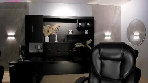 Snapshot of milacoleman chatting on 06-11-26, 03:59 Mila online show from 06-11-26, 03:59