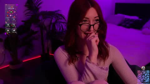 First stream with my Bestie  My name is Mila. and her is hazelhayees Devil online show from 05-01-26, 03:27