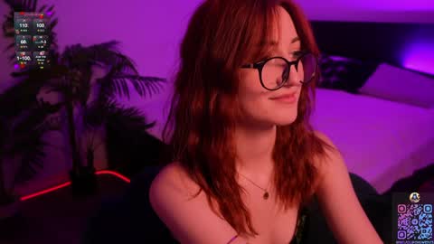First stream with my Bestie  My name is Mila. and her is hazelhayees Devil online show from 05-07-26, 06:13