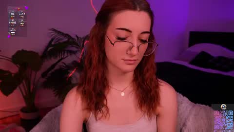 Snapshot of milaflameee_ chatting on 06-09-26, 04:29 Mila . online show from 06-09-26, 04:29