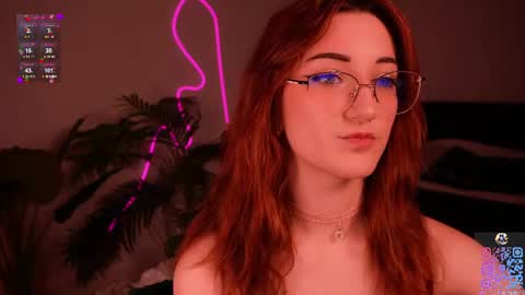 Snapshot of milaflameee_ chatting on 06-11-26, 04:05 Mila . online show from 06-11-26, 04:05