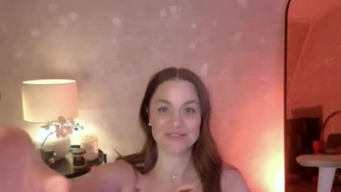 Mila Fleur online show from 11-18-25, 03:49