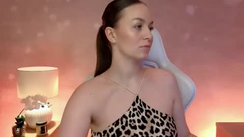 Snapshot of milafleur chatting on 07-18-26, 03:05 Mila Fleur online show from 07-18-26, 03:05