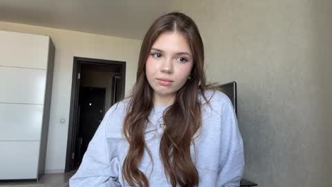 Snapshot of milagrosaltzman chatting on 05-27-26, 11:18 Anna online show from 05-27-26, 11:18