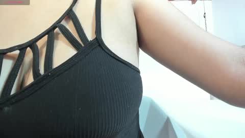 milaheat1 online show from 05-04-26, 08:27