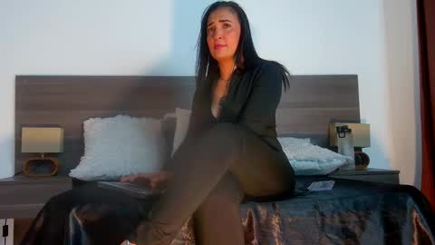 mila online show from 12-04-25, 06:27