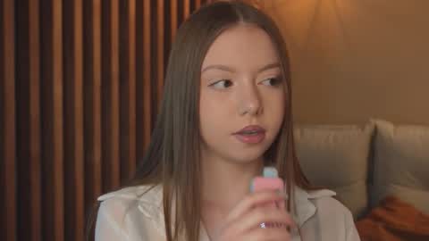 Snapshot of milaice chatting on 03-08-26, 03:05 Mila online show from 03-08-26, 03:05