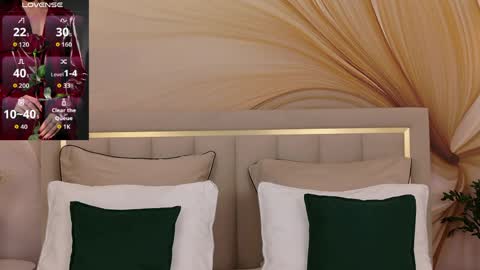 milaleoneli online show from 03-25-26, 03:51