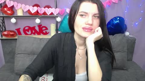 Snapshot of milaloona chatting on 02-19-25, 11:38 Milaloona online show from 02-19-25, 11:38