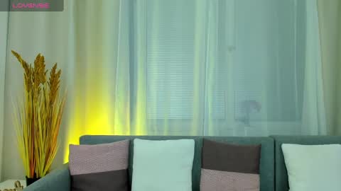 Mila online show from 02-25-25, 09:57