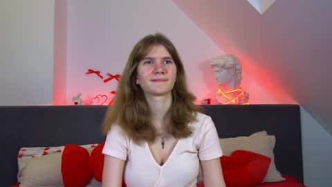 Mila online show from 04-01-26, 06:27