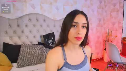 Snapshot of milan_roux chatting on 01-12-26, 03:23 Milane online show from 01-12-26, 03:23