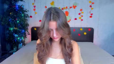Snapshot of milana_crystal_ chatting on 11-13-25, 08:13 Milana online show from 11-13-25, 08:13