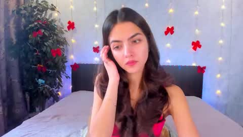 Snapshot of milana_crystal_ chatting on 12-05-25, 08:12 Milana online show from 12-05-25, 08:12