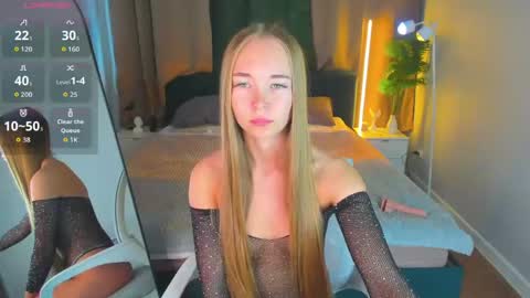 Snapshot of milana_sorrento chatting on 06-03-26, 01:08 Milana online show from 06-03-26, 01:08