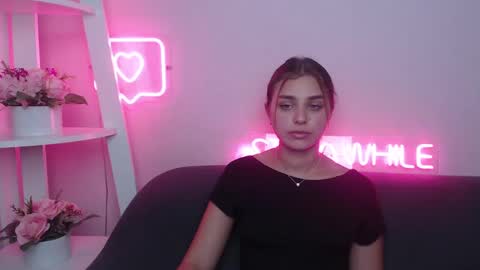 milanaangelas online show from 02-01-25, 02:56
