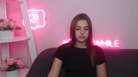 milanaangelas online show from 02-02-25, 11:08