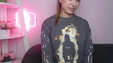 milanaangelas online show from 09-29-25, 08:13