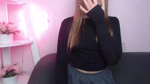 milanaangelas online show from 10-11-25, 04:55