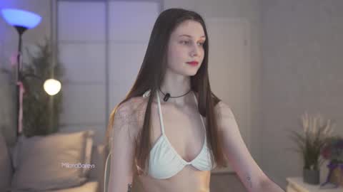 Snapshot of milanabaileys chatting on 02-12-25, 03:49 Milana online show from 02-12-25, 03:49