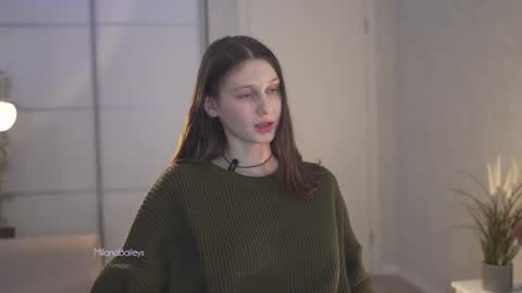 Snapshot of milanabaileys chatting on 02-20-25, 08:36 Milana online show from 02-20-25, 08:36