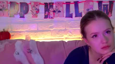 MilanaBalmain online show from 11-01-25, 07:54