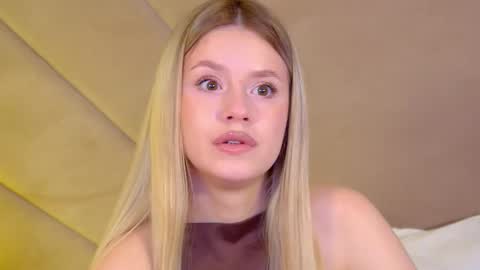 MilanaBalmain online show from 01-13-26, 04:29