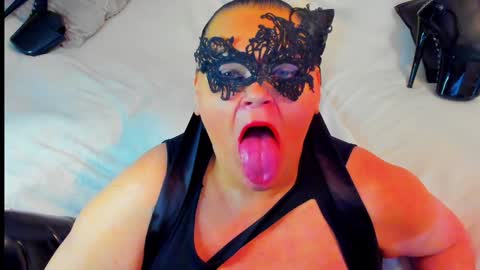 Snapshot of milanabiegert chatting on 01-04-25, 05:16 Lana online show from 01-04-25, 05:16