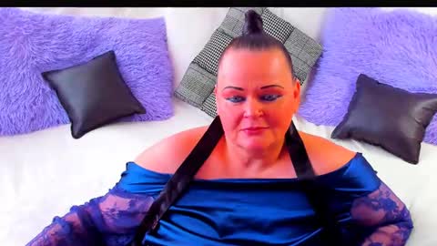Snapshot of milanabiegert chatting on 06-25-26, 08:41 Lana online show from 06-25-26, 08:41
