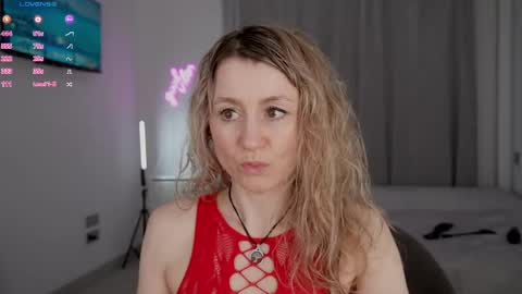 Milana online show from 04-10-26, 04:01